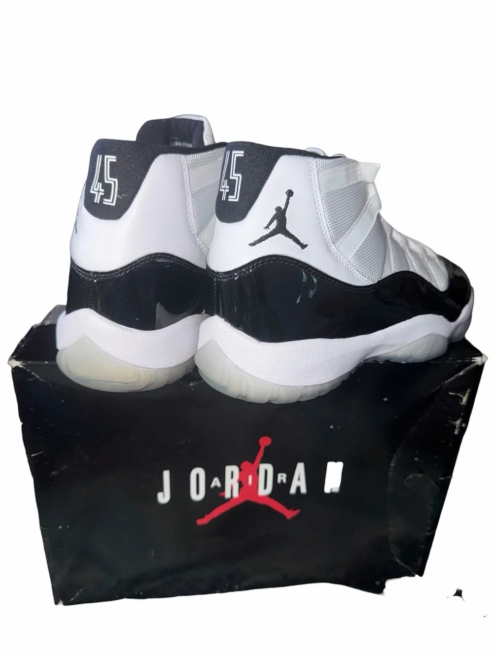 *new* Jordan 11 Retro Concord - White/Black/Icy Blue